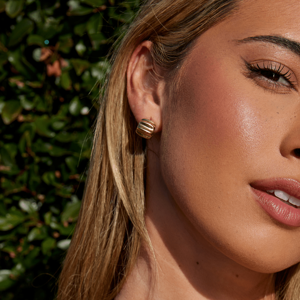 Elsa Mini Wave Hoop Earrings - Beautiful Earth Boutique