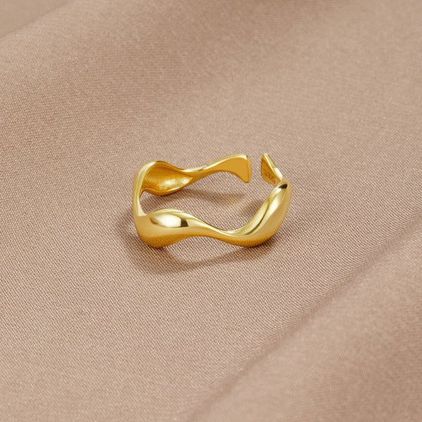 18K Gold Wellenring