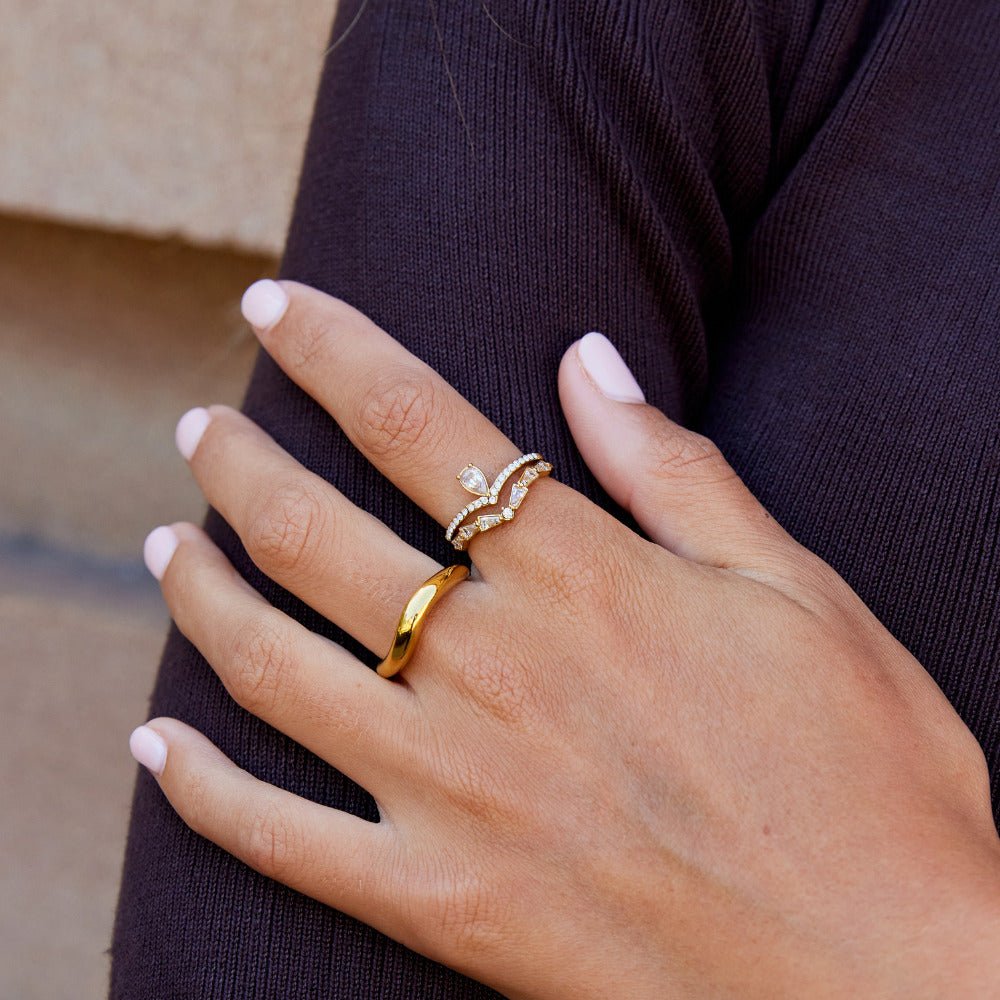 18K Gold Lilly Crystal Ring - Beautiful Earth Boutique