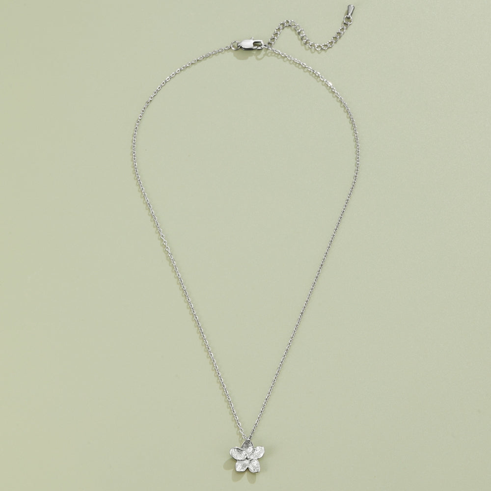 Blooming Silver Flower Neklace