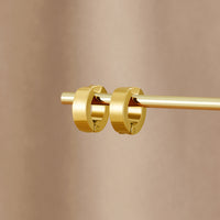 Millie Gold Earring Cuff