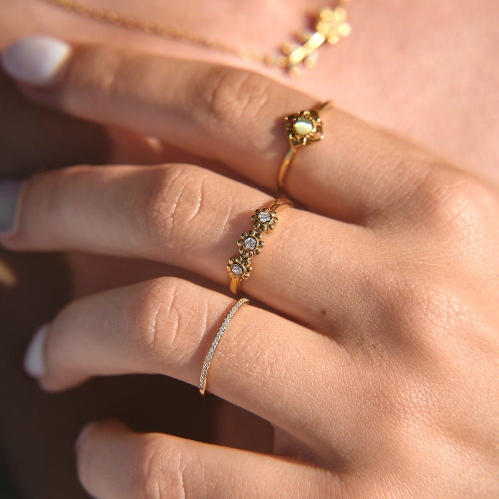 Golden Daisy Infinity Ring - Beautiful Earth Boutique