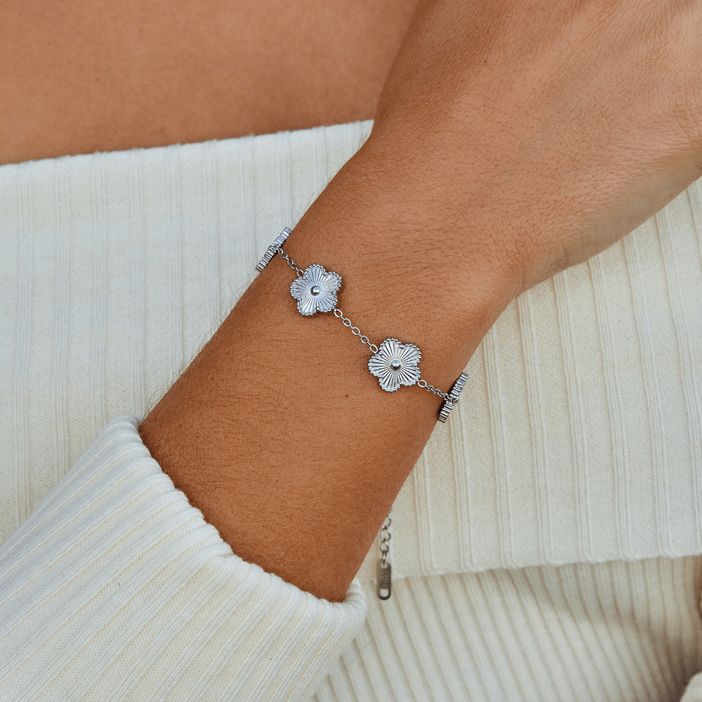 Silver Clover Bracelet - Beautiful Earth Boutique
